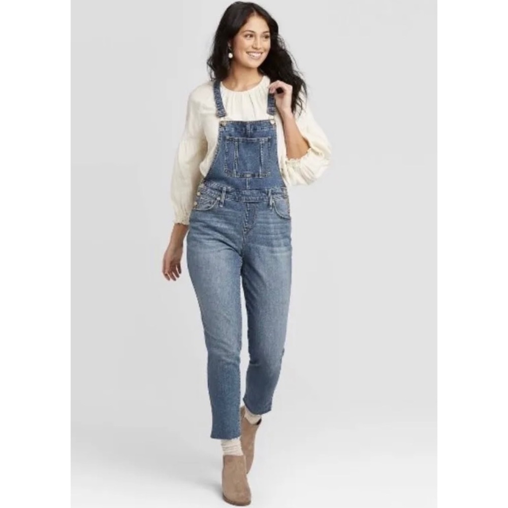 Universal Thread Blue Denim Overalls reposhing